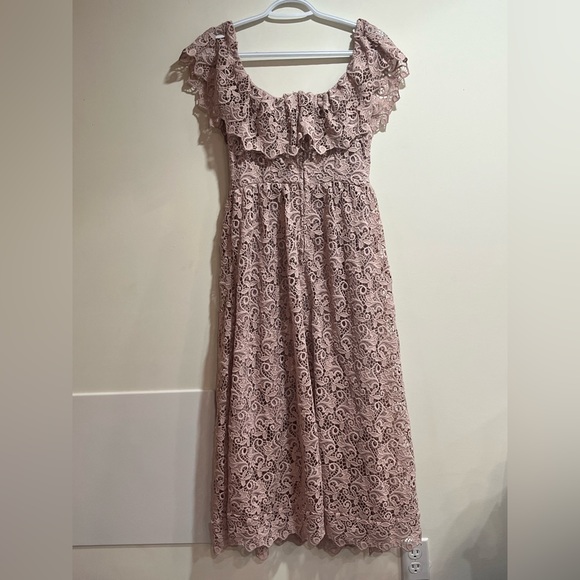 H&M Off-the-shoulder blush lace dress sz 6 - Picture 10 of 16